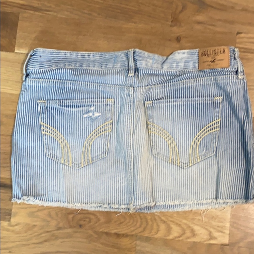 Hollister jean skirt - Picture 2 of 3